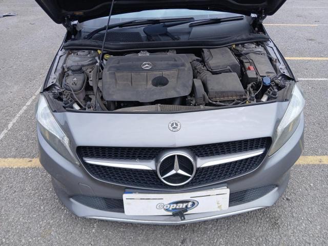 2017 MERCEDES BENZ A 180 D SE
