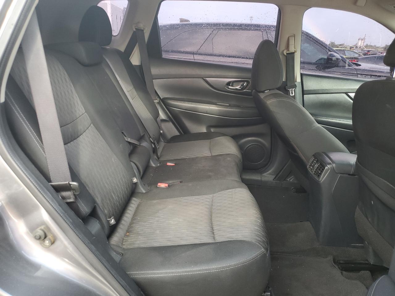 2017 Nissan Rogue S VIN: KNMAT2MVXHP510663 Lot: 65208325