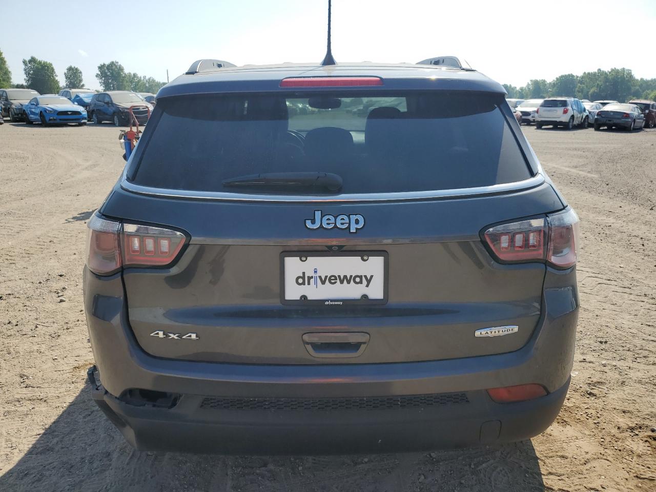 2018 Jeep Compass Latitude VIN: 3C4NJDBBXJT253257 Lot: 65964955