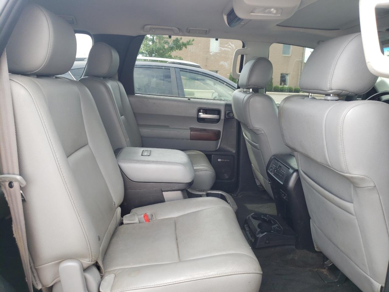 2014 Toyota Sequoia Platinum VIN: 5TDDY5G15ES105188 Lot: 64921825