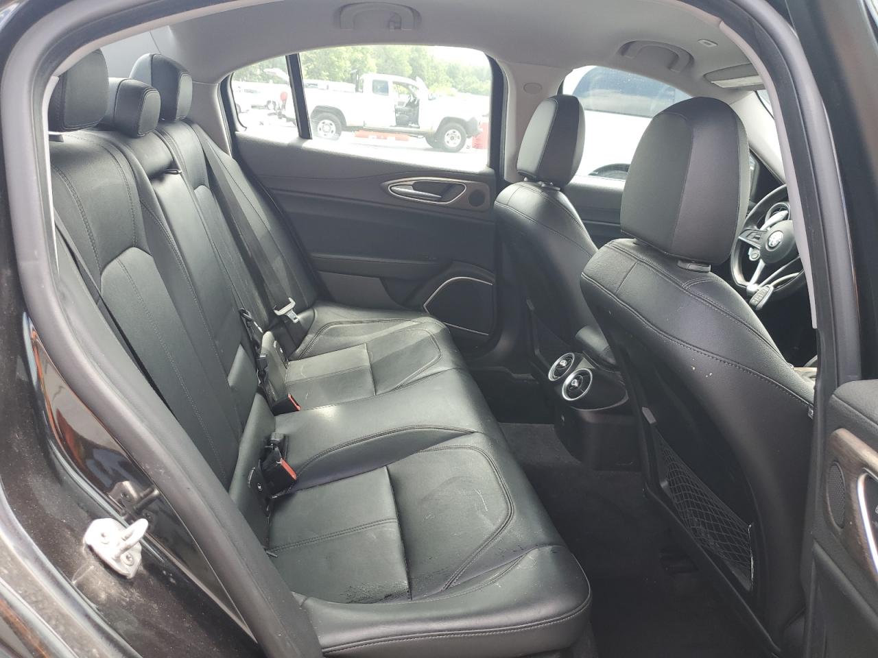 zarfaeen7h7533996 ZARFAEEN7H7533996 2017 Alfa Romeo Giulia Ti Q4