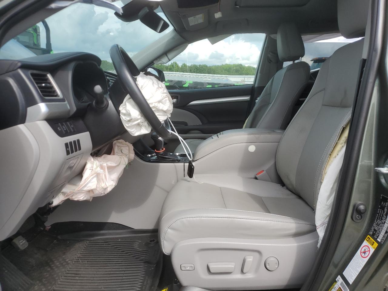 2019 Toyota Highlander Se VIN: 5TDJZRFH7KS955339 Lot: 64365925