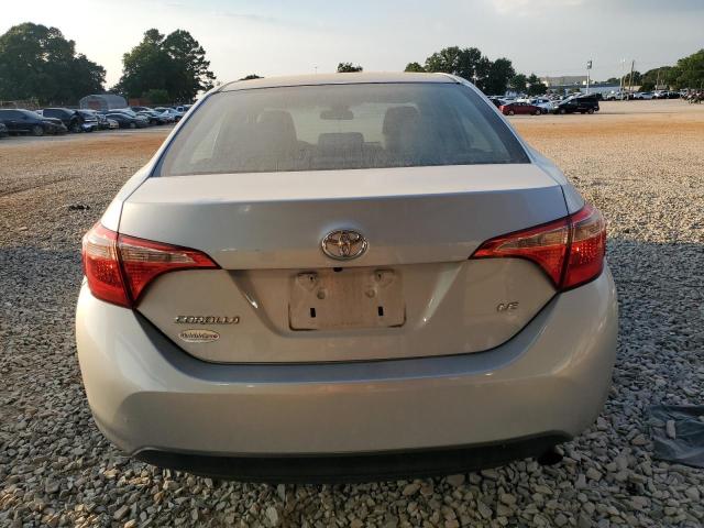 Седаны TOYOTA COROLLA 2017 Серебристый