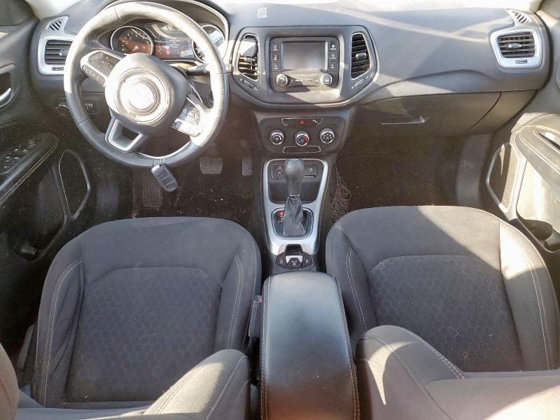  JEEP COMPASS 2018 Белы