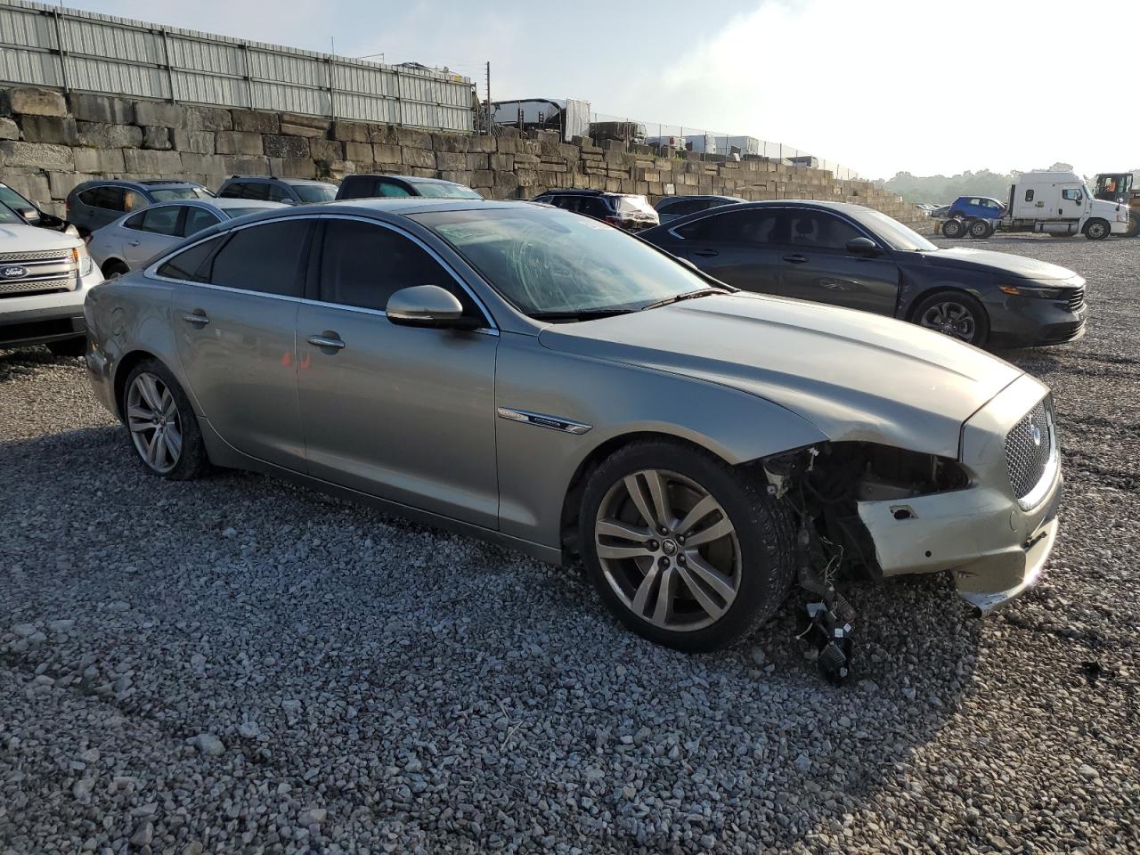 2011 Jaguar Xj Supercharged VIN: SAJWA1GE2BMV07896 Lot: 62764935