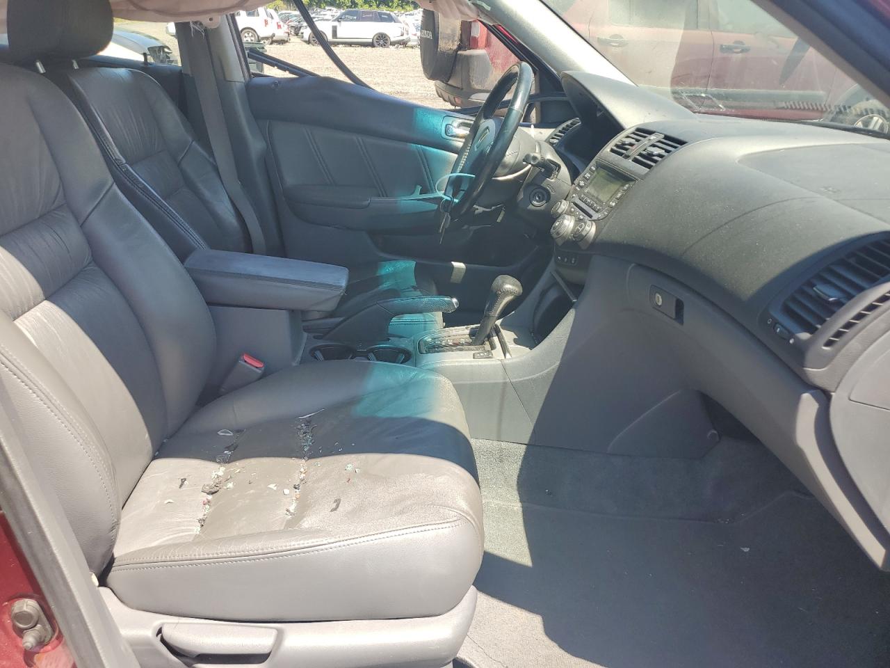 2004 Honda Accord Ex VIN: 1HGCM56874A117684 Lot: 63709145