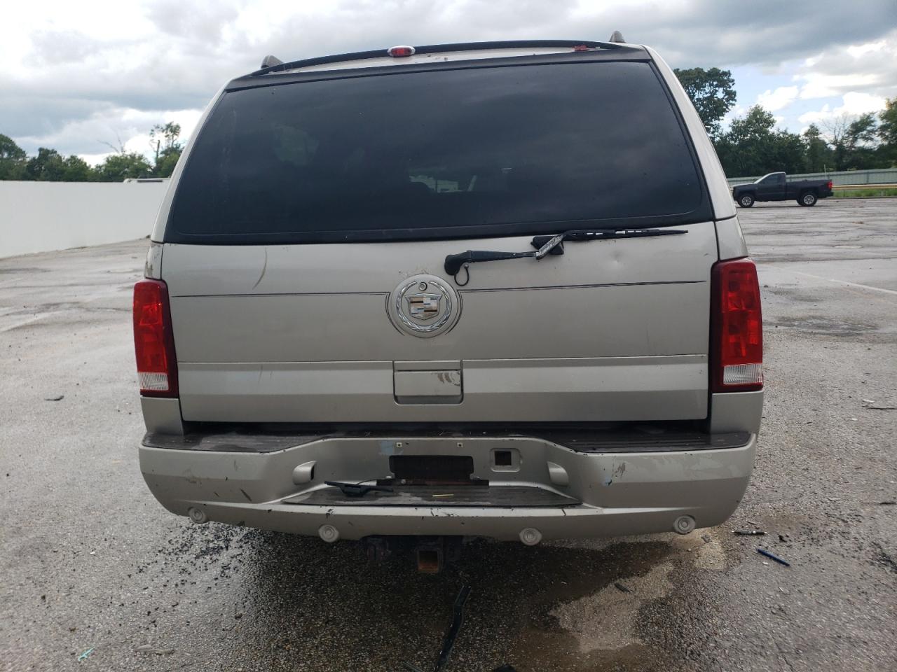 2004 Cadillac Escalade Esv VIN: 3GYFK66N54G126988 Lot: 64880905