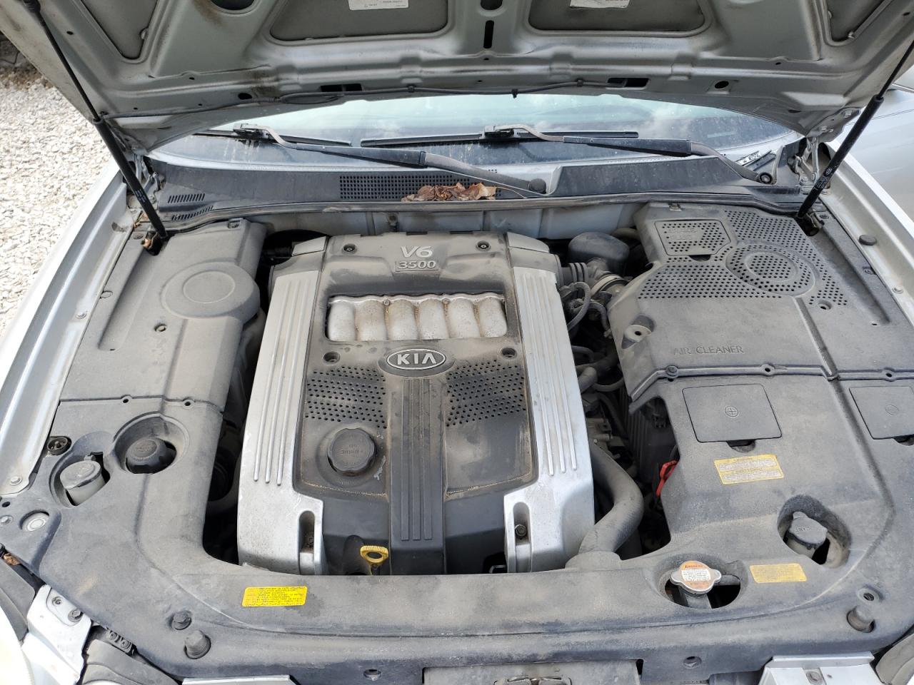 2005 Kia Amanti VIN: KNALD124655082315 Lot: 62556455