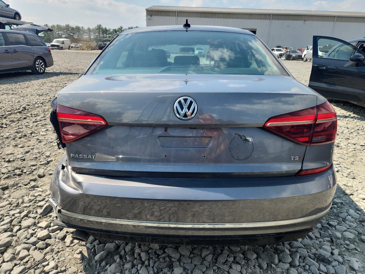 2018 Volkswagen Passat S VIN: 1VWAA7A3XJC015833 Lot: 64070625