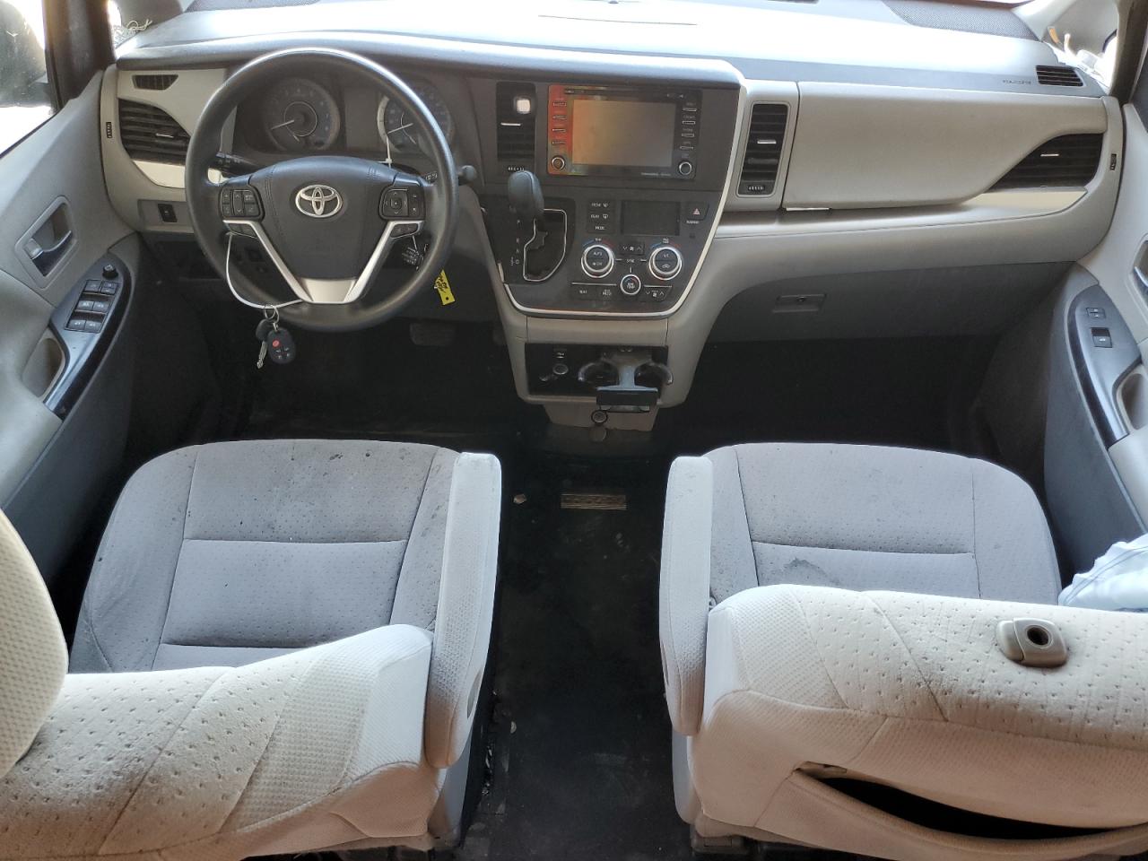 2020 Toyota Sienna Le VIN: 5TDKZ3DC2LS081721 Lot: 63056365