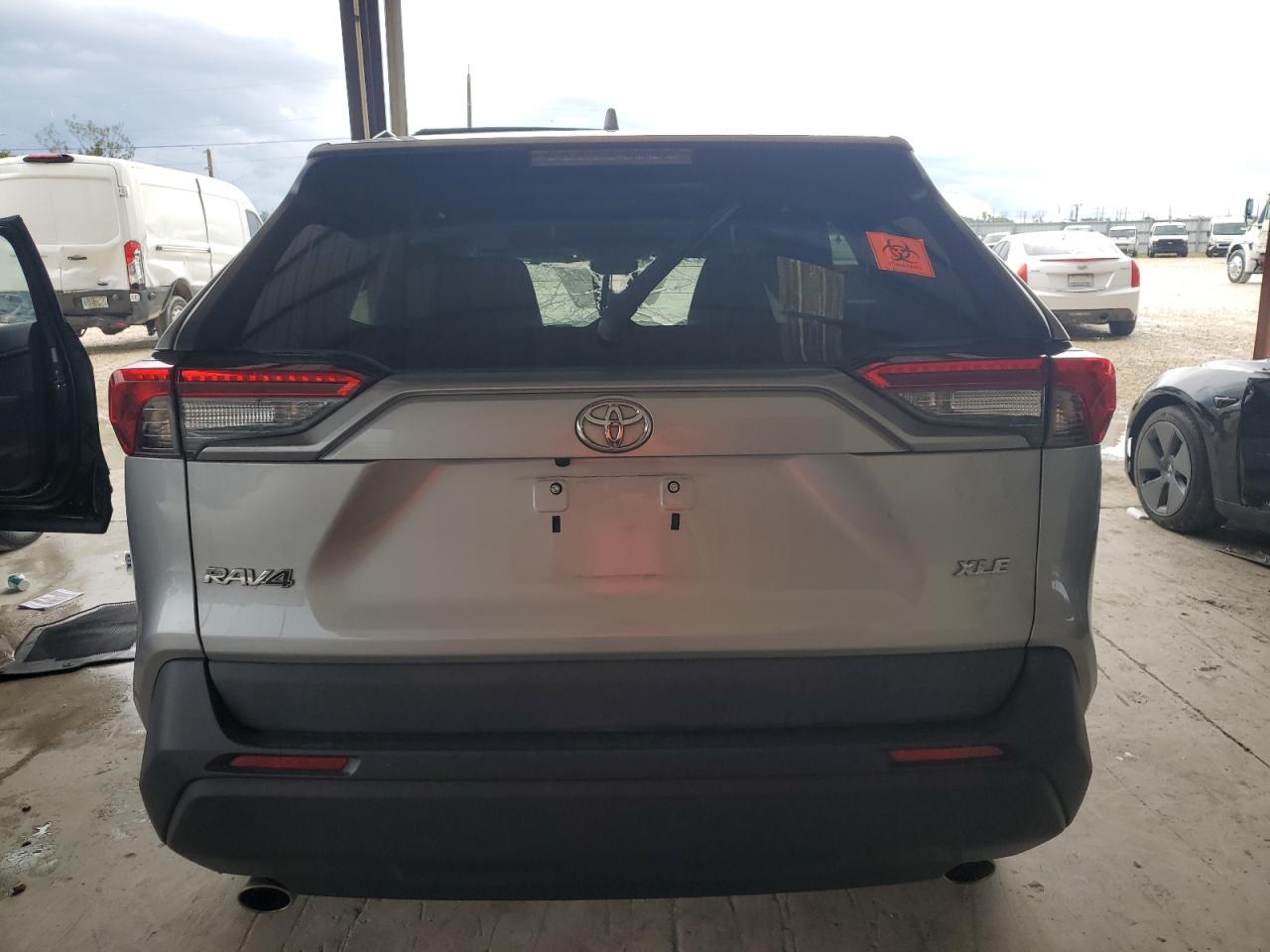 2020 Toyota Rav4 Xle VIN: 2T3W1RFVXLC080648 Lot: 63841955