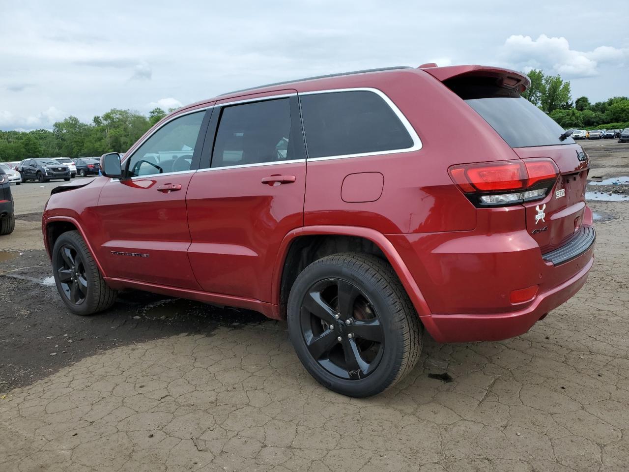 2015 Jeep Grand Cherokee Laredo VIN: 1C4RJFAG2FC208018 Lot: 64057055