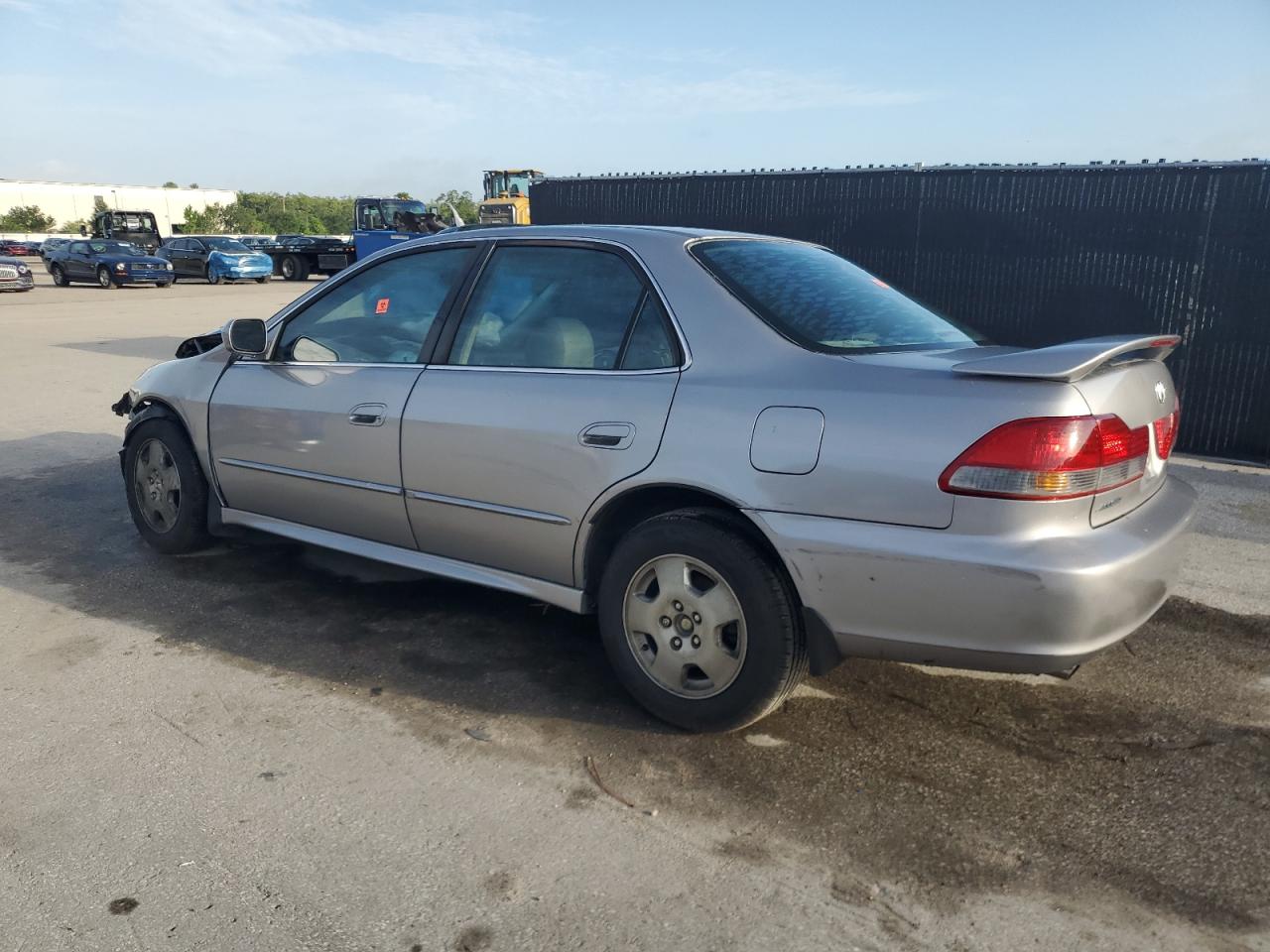 2002 Honda Accord Ex VIN: 1HGCG16592A001602 Lot: 65413855