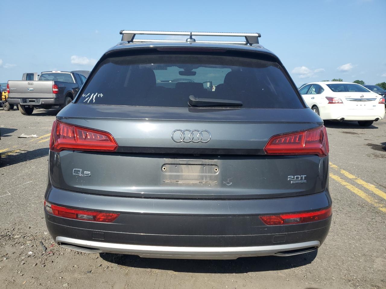 wa1anafy8j2006959 WA1ANAFY8J2006959 2018 Audi Q5 Premium