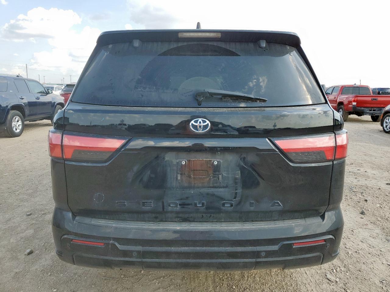 2023 Toyota Sequoia Sr5 VIN: 7SVAAABA9PX006061 Lot: 64246595