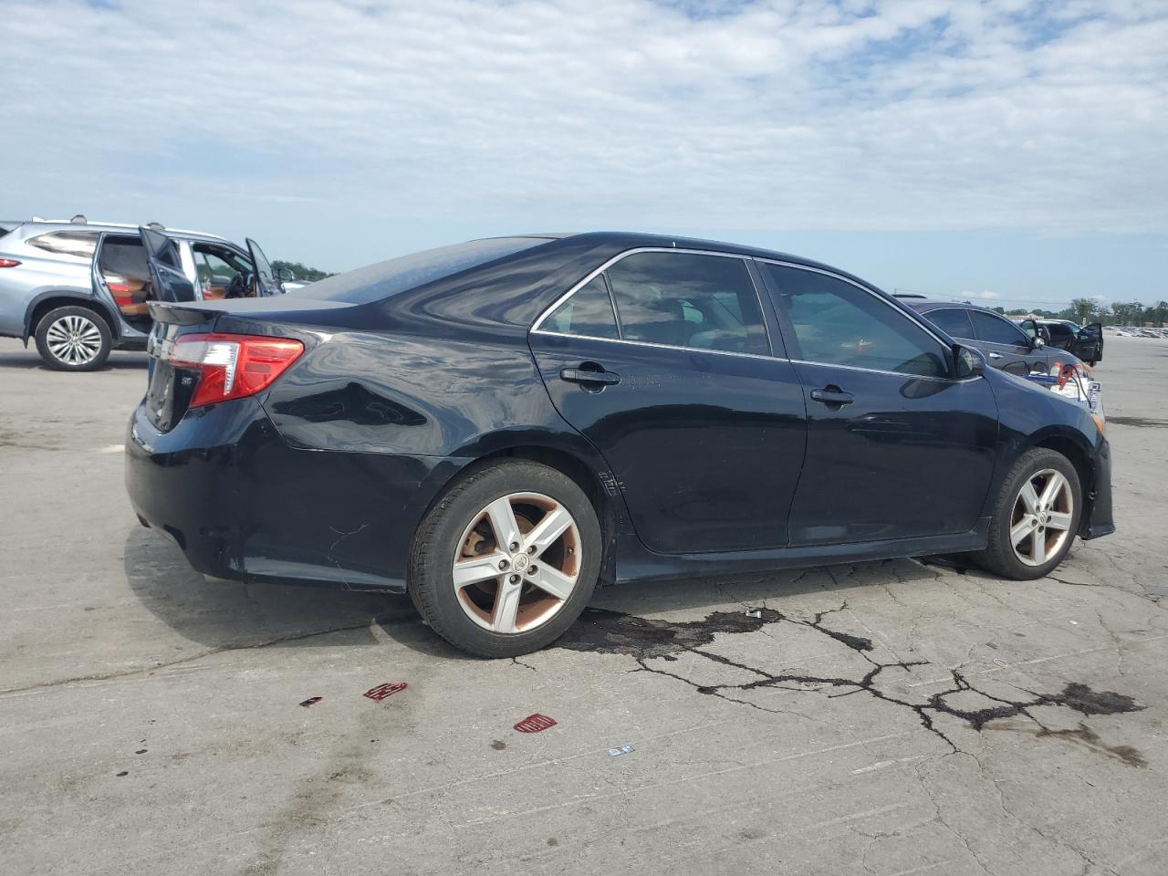 4t1bf1fk6cu592597 4T1BF1FK6CU592597 2012 Toyota Camry Base