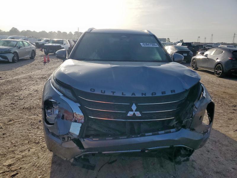  MITSUBISHI OUTLANDER 2022 Gray