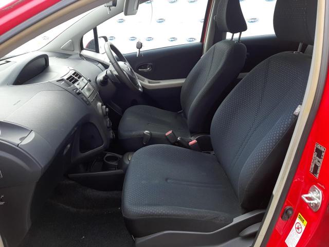 2010 TOYOTA YARIS TR V