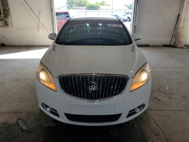Sedans BUICK VERANO 2012 White