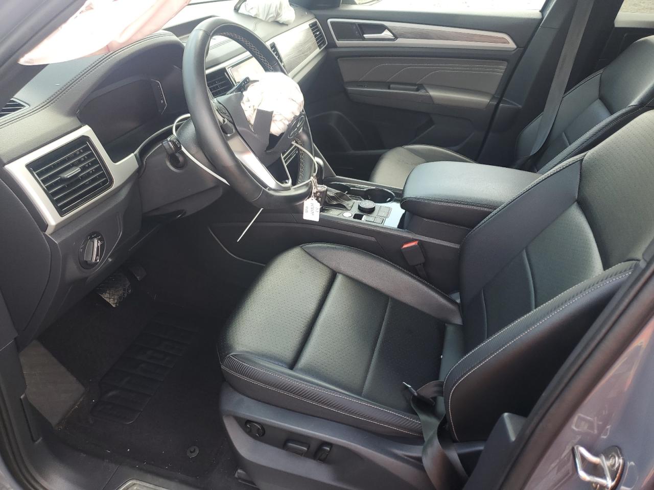 2022 Volkswagen Atlas Cross Sport Se VIN: 1V2HE2CA1NC215783 Lot: 64236995