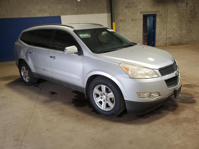  CHEVROLET TRAVERSE 2012 Srebrny