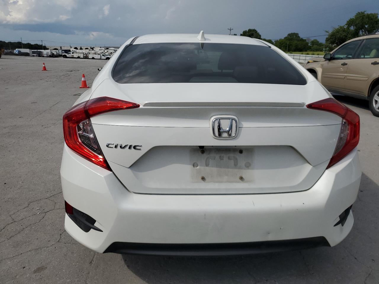 2018 Honda Civic Ex VIN: JHMFC1F39JX041761 Lot: 64777365