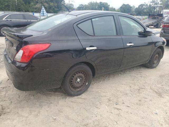  NISSAN VERSA 2017 Czarny