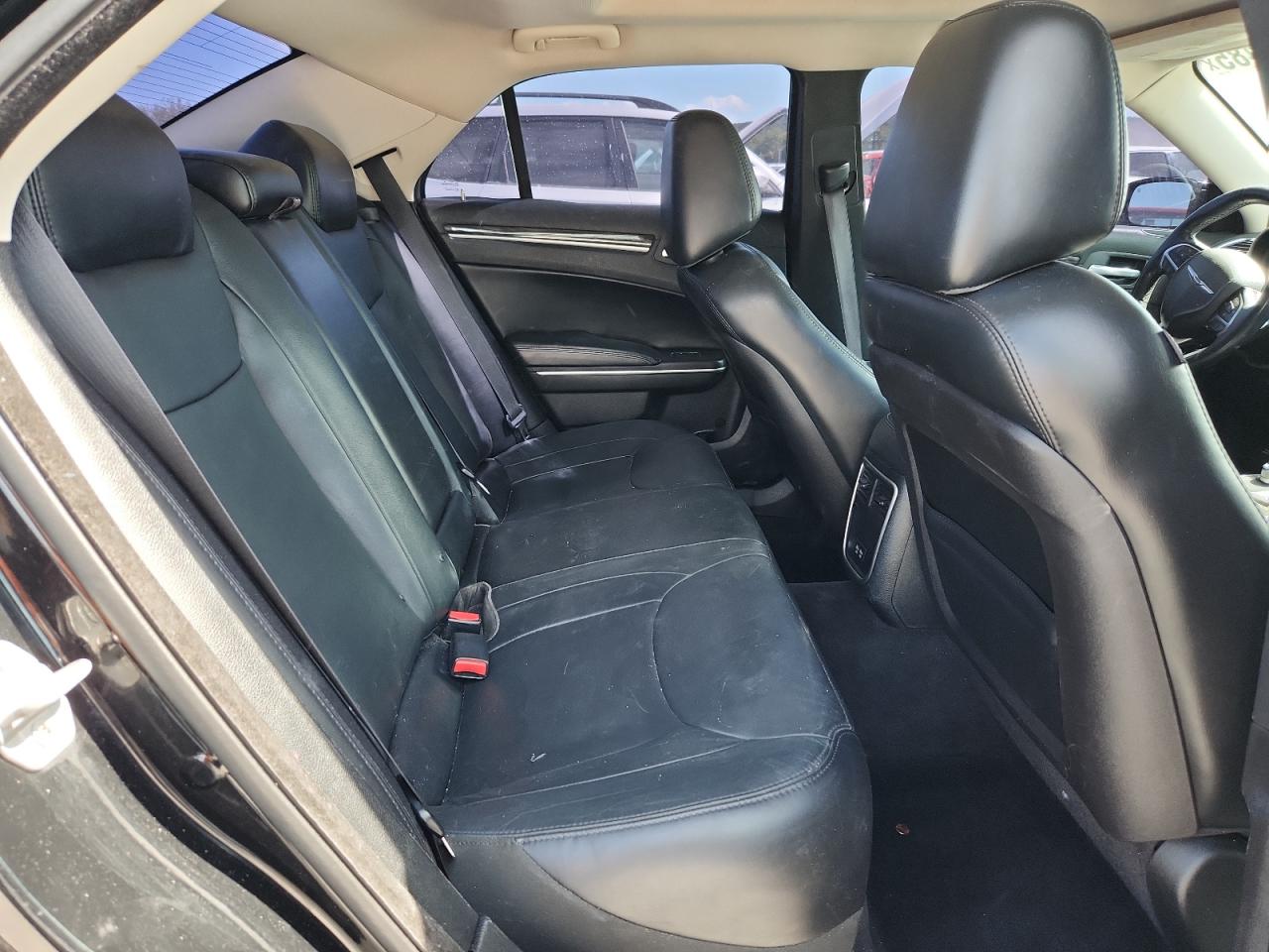 2015 Chrysler 300 Limited VIN: 2C3CCAAG3FH755089 Lot: 66545485