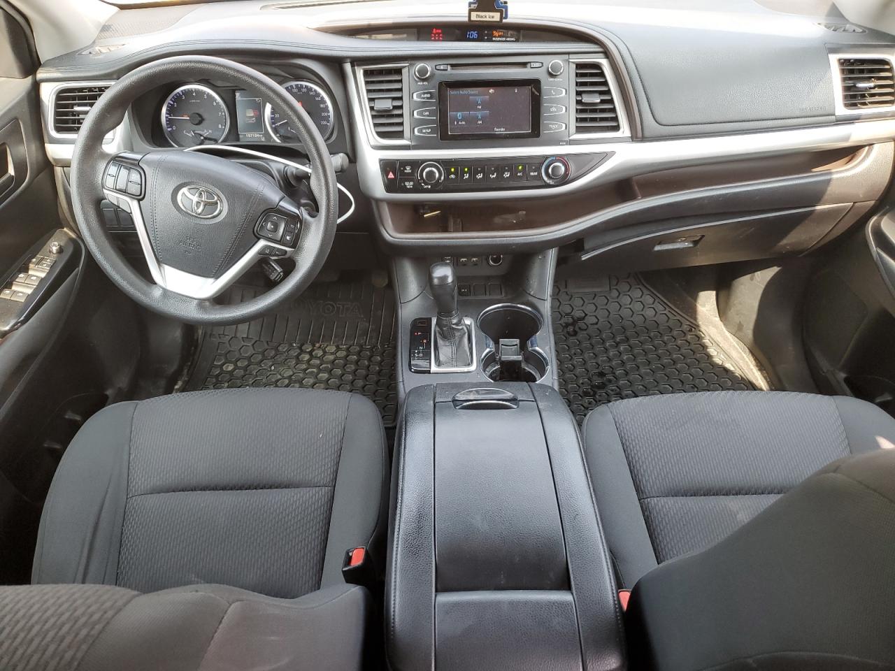 2019 Toyota Highlander Le VIN: 5TDZZRFH2KS296654 Lot: 64292615