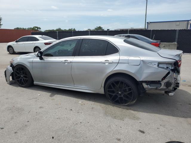  TOYOTA CAMRY 2021 Srebrny