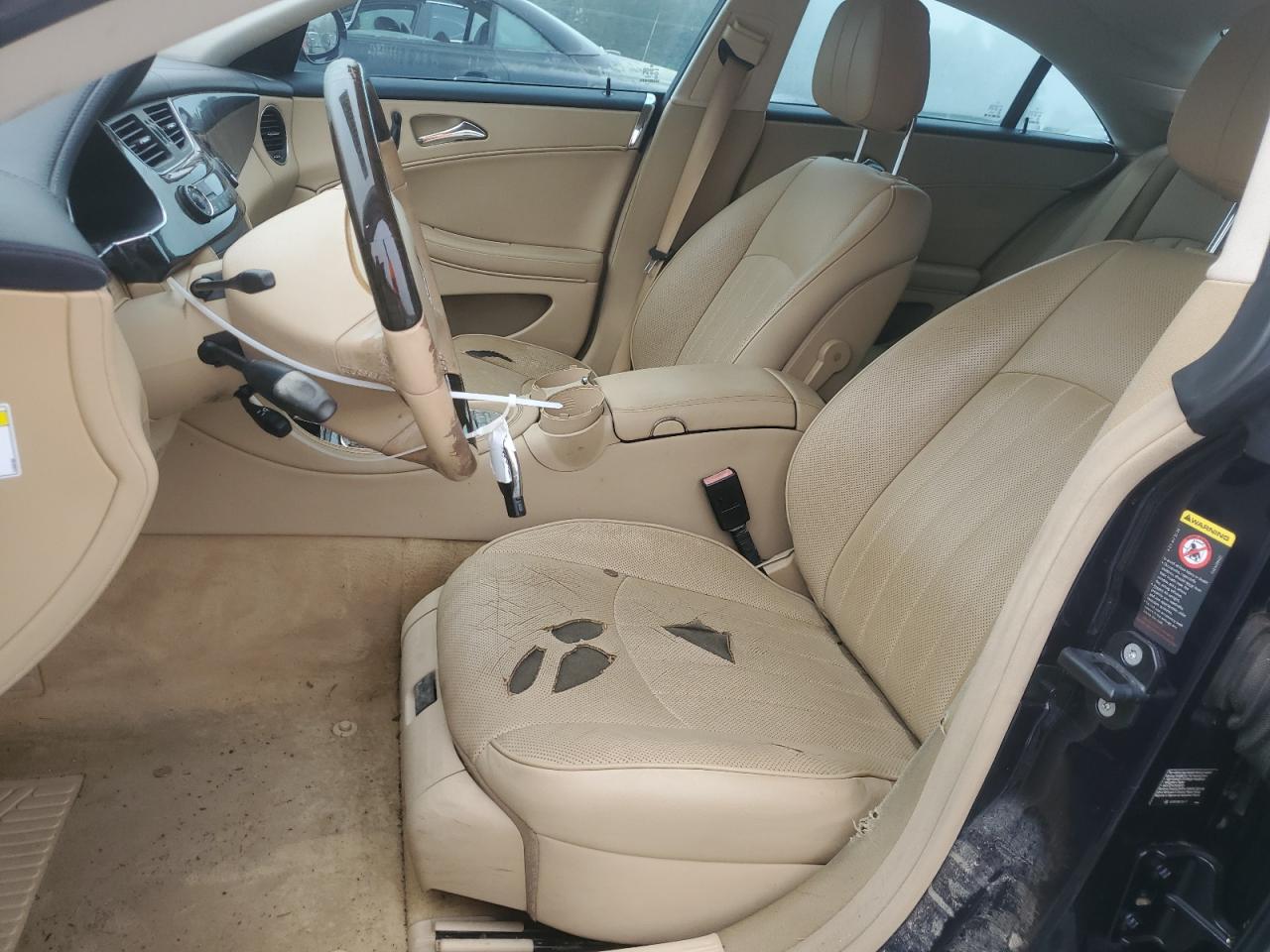 2008 Mercedes-Benz Cls 550 VIN: WDDDJ72X08A129644 Lot: 64040475