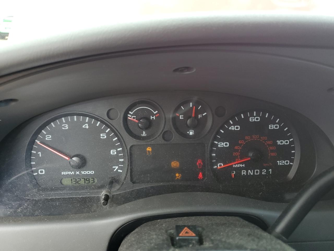 2011 Ford Ranger Super Cab VIN: 1FTLR4EE5BPA27770 Lot: 64189735