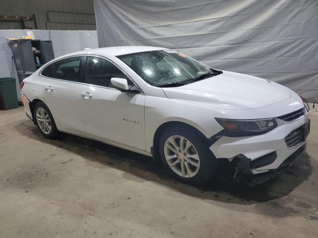 Sedans CHEVROLET MALIBU 2017 Biały