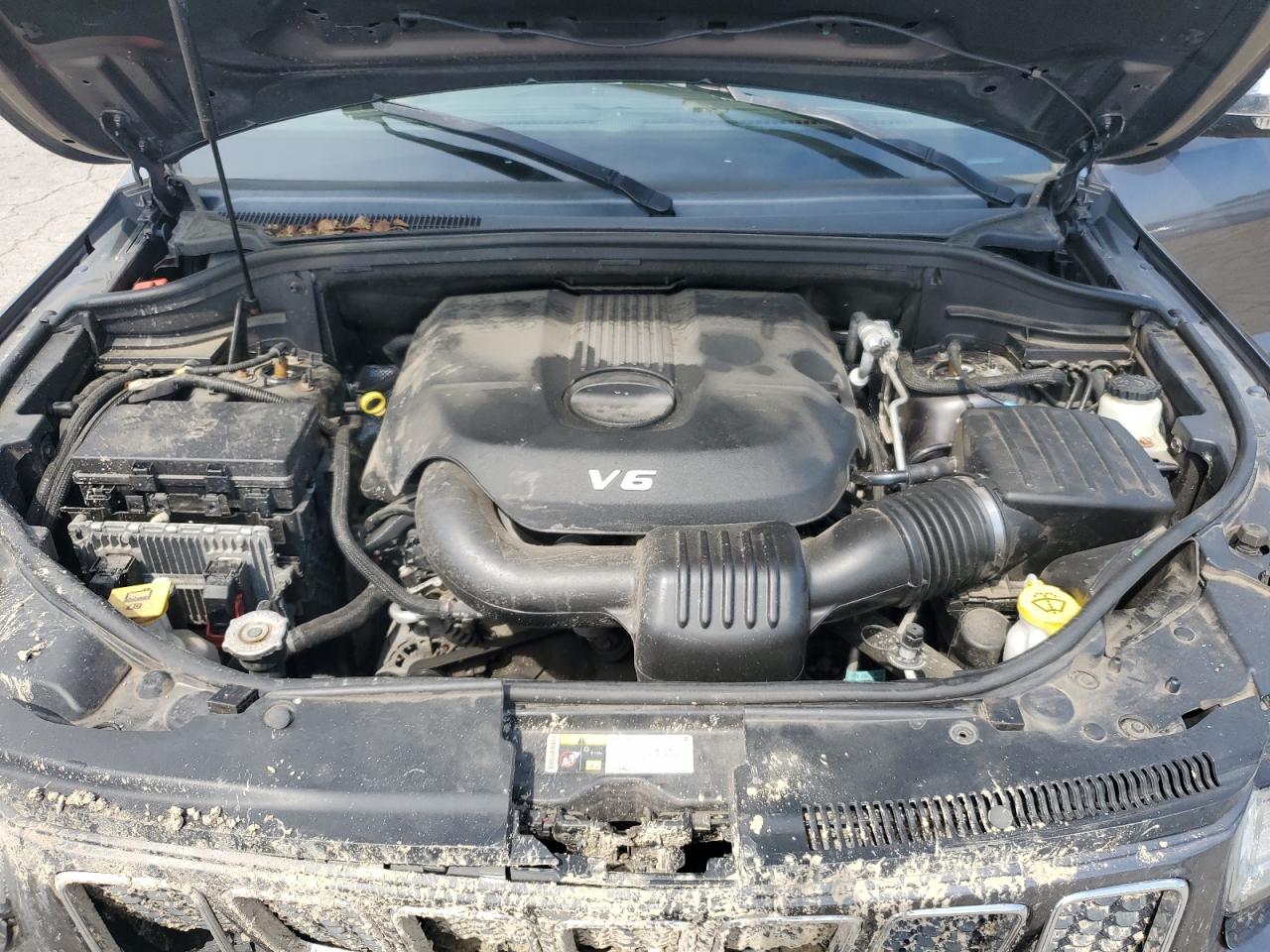 1C4RJFCG8EC220363 2014 Jeep Grand Cherokee Overland