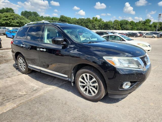  NISSAN PATHFINDER 2016 Czarny
