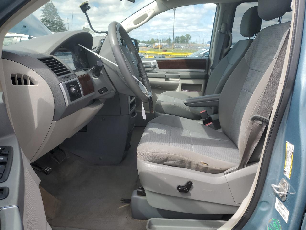 2010 Chrysler Town & Country Touring VIN: 2A4RR5D12AR442339 Lot: 65527235