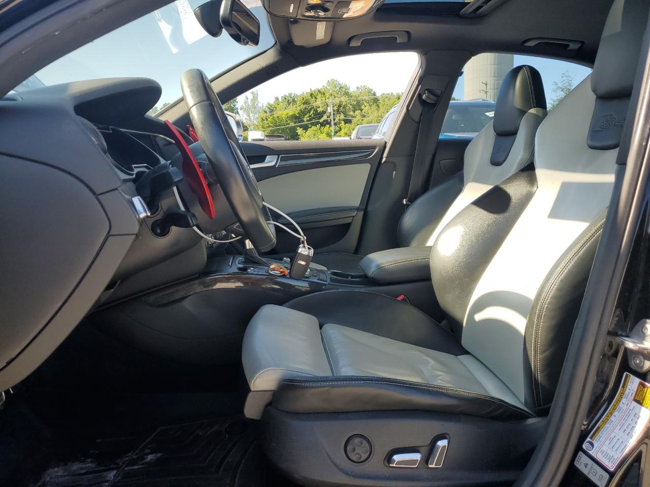 2014 Audi S4 Premium Plus VIN: WAUBGAFL9EA046985 Lot: 62643535