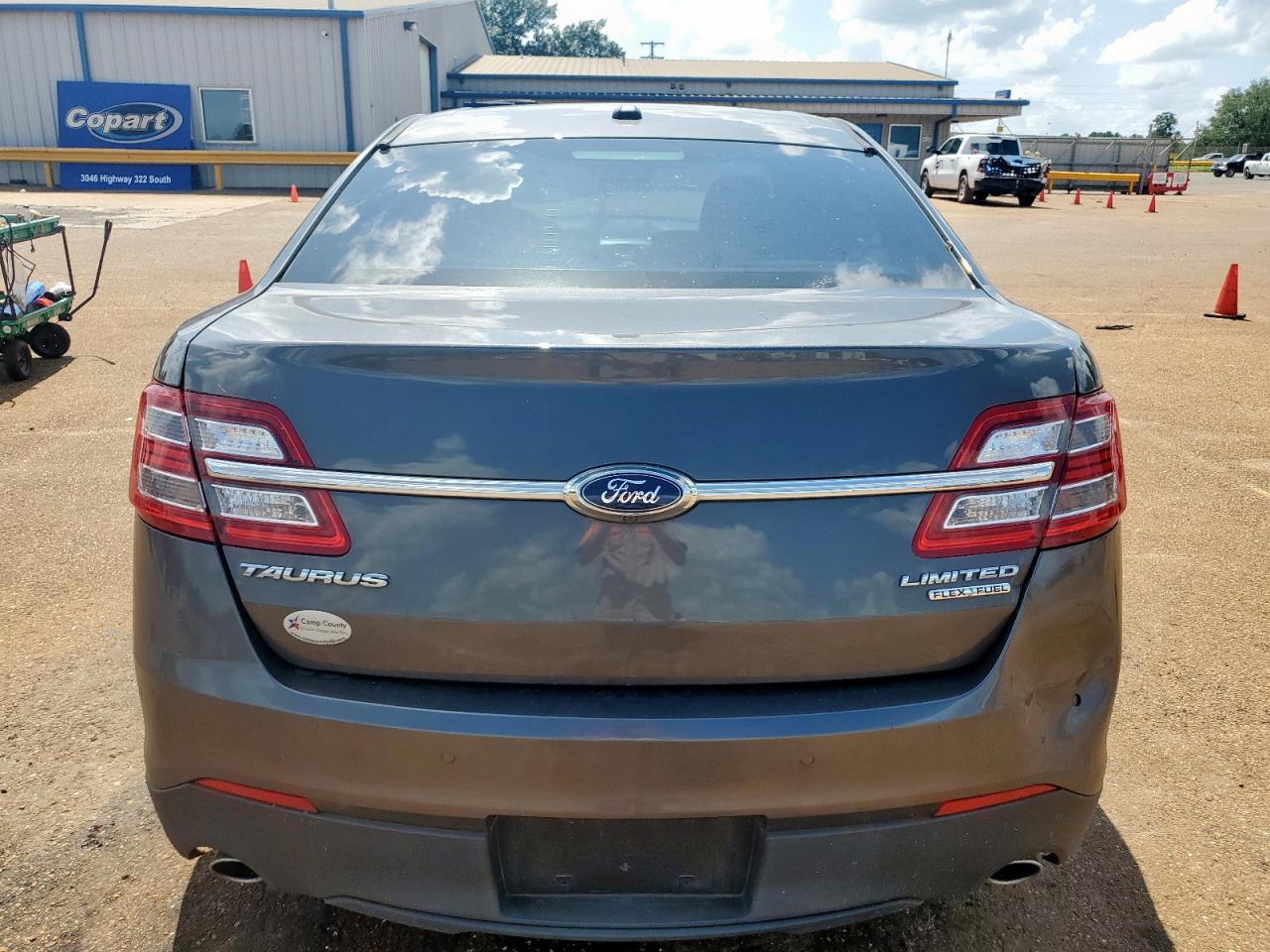 2016 Ford Taurus Limited VIN: 1FAHP2F86GG111571 Lot: 64661295