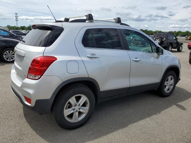  CHEVROLET TRAX 2018 Srebrny