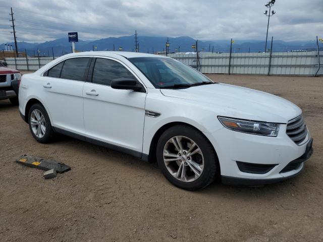 Седаны FORD TAURUS 2016 Белы