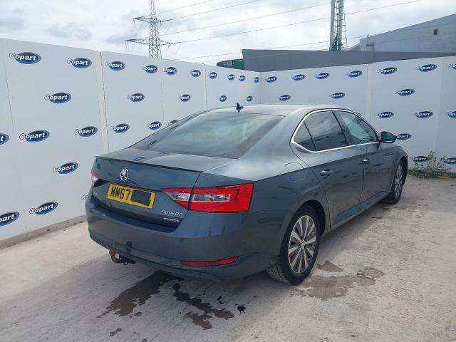 2017 SKODA SUPERB SE