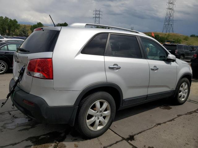  KIA SORENTO 2013 Silver