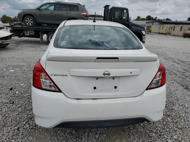  NISSAN VERSA 2017 Белы