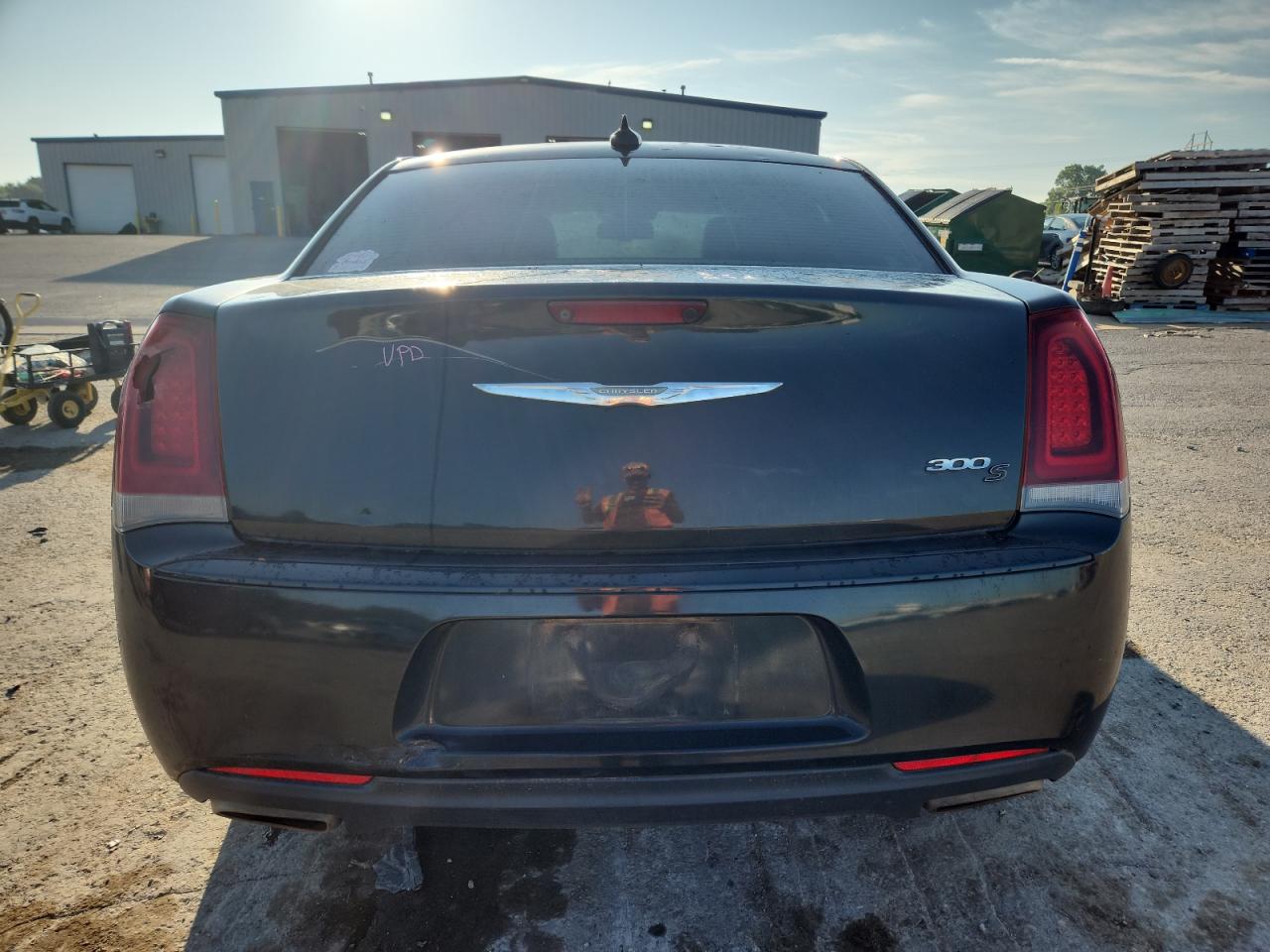 2015 Chrysler 300 S VIN: 2C3CCABG4FH780792 Lot: 64586255