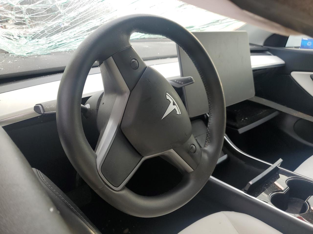 2020 Tesla Model Y VIN: 5YJYGDEE7LF049972 Lot: 66141075