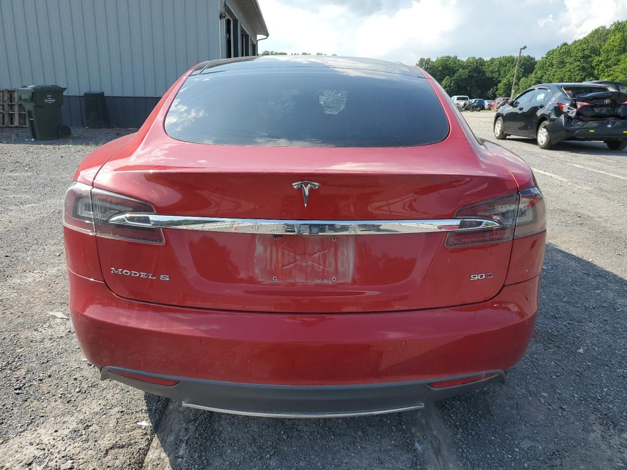 2015 Tesla Model S VIN: 5YJSA1E24FF118598 Lot: 62764845