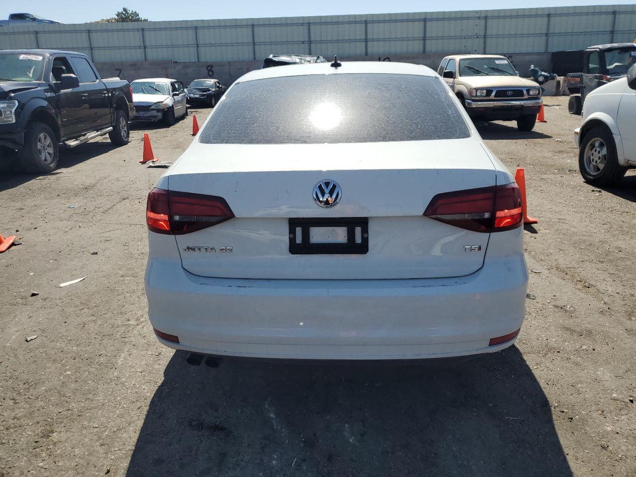 2018 Volkswagen Jetta Se VIN: 3VWDB7AJ6JM257722 Lot: 64842265