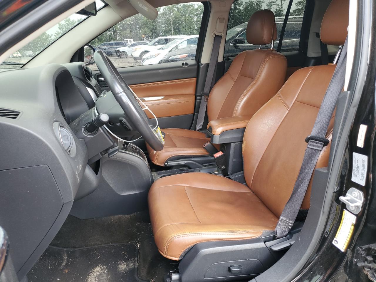 2017 Jeep Compass Latitude VIN: 1C4NJDEB9HD164906 Lot: 64100085