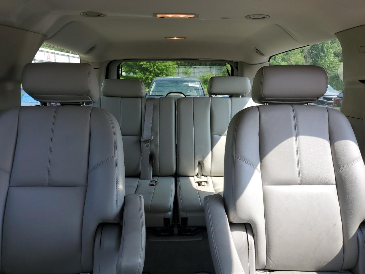 2009 Chevrolet Suburban K1500 Lt VIN: 1GNFK26349R275856 Lot: 63669355