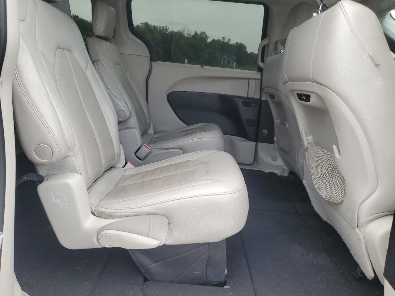 2021 Chrysler Pacifica Touring L VIN: 2C4RC1BG2MR597839 Lot: 64457285